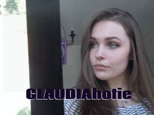 CLAUDIAhotie