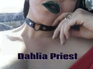 Dahlia_Priest
