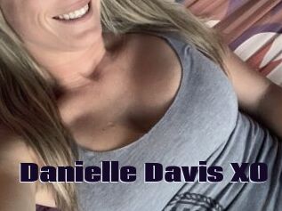 Danielle_Davis_XO