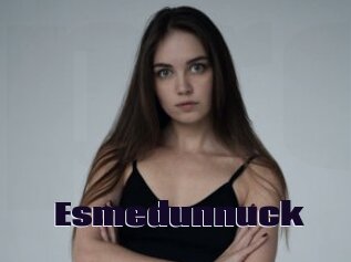 Esmedunnuck