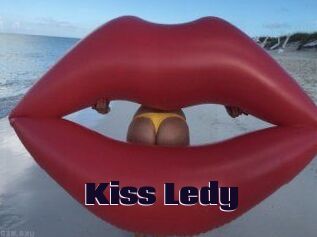 Kiss_Ledy