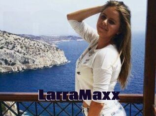 LarraMaxx