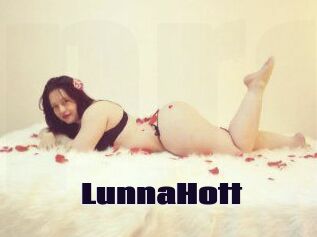 LunnaHott