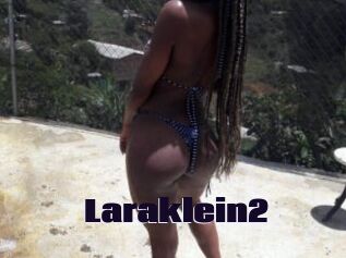 Laraklein2