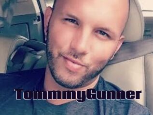TommmyGunner